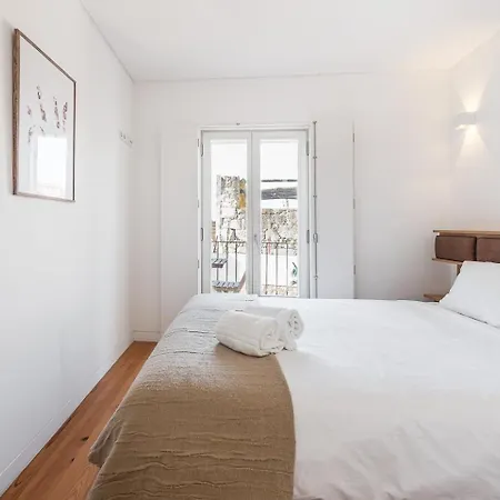 Guestready - Over The Bridge