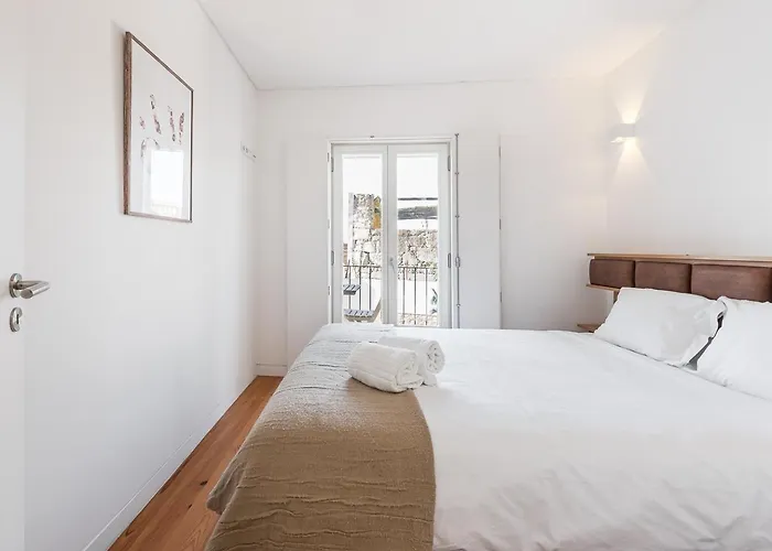 Guestready - Over The Bridge